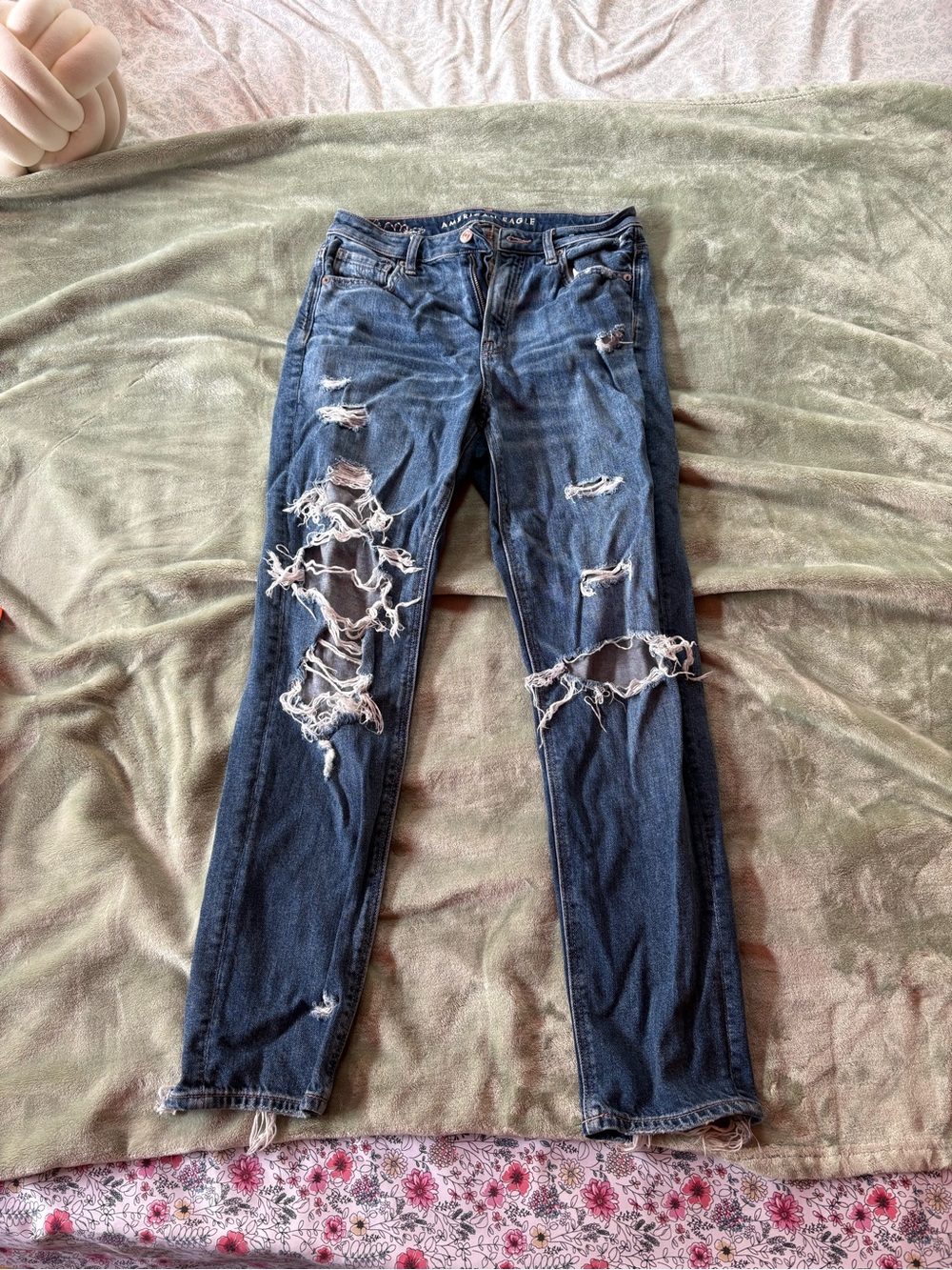 American Eagle Outfitters Distressed Dark Blue Boyfriend Jeans